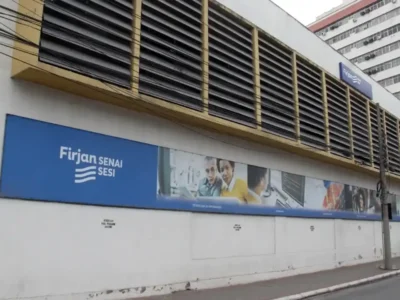 Fachada da unidade Firjan SENAI SESI São Gonçalo, onde estão abertas 75 vagas para cursos profissionalizantes gratuitos