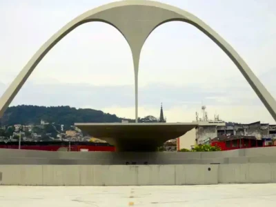 Praça da Apoteose, no Rio de Janeiro, recebe evento gospel gratuito com expectativa de 15 mil pessoas no sábado (12), com música ao vivo, caravanas de várias cidades e uma passeata pela valorização da vida e conscientização sobre suicídio durante o Setembro Amarelo