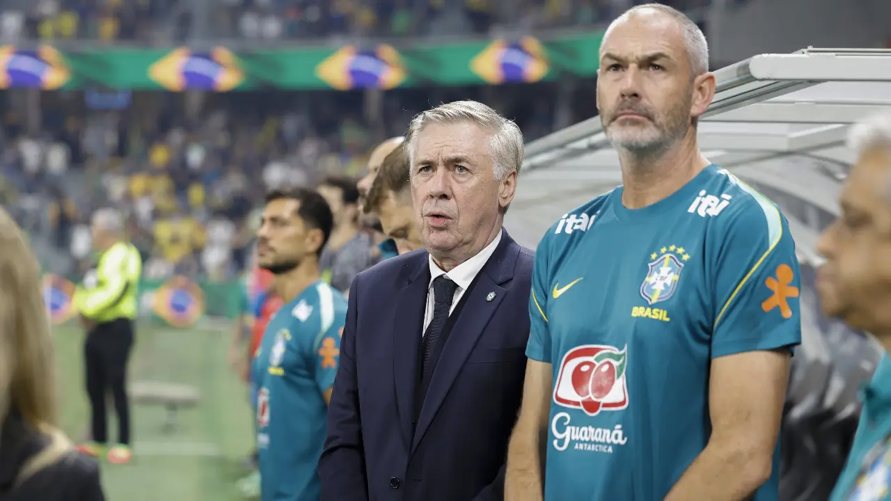 Carlo Ancelotti durante o amistoso entre Brasil e Austrália em Townsville