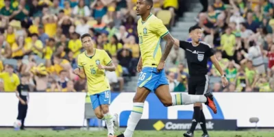 Rayan comemora gol do Brasil contra a Austrália em amistoso em Townsville