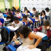 Alunos da rede municipal de Niterói realizam avaliação diagnóstica em sala de aula