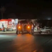Acidente na BR-116 entre ônibus e carreta deixa seis mortos e 40 feridos