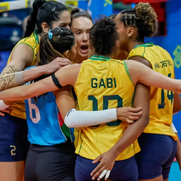 Seleção brasileira feminina de vôlei comemora classificação para Los Angeles 2028
