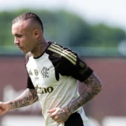 Everton Cebolinha em atuação pelo Flamengo durante a temporada de 2026