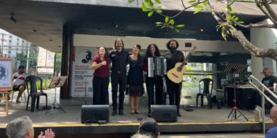 Músicos durante apresentação do projeto O Choro na Rádio em Niterói