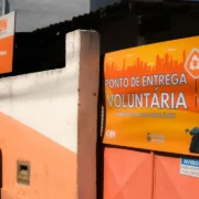 Ponto de Entrega Voluntária da Clin no 5º Distrito de Limpeza Urbana, em São Francisco, Niterói
