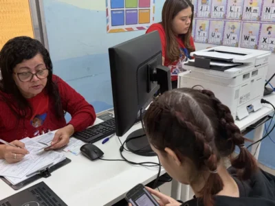 Moradores participam de ação de empregabilidade em Zacarias, Maricá