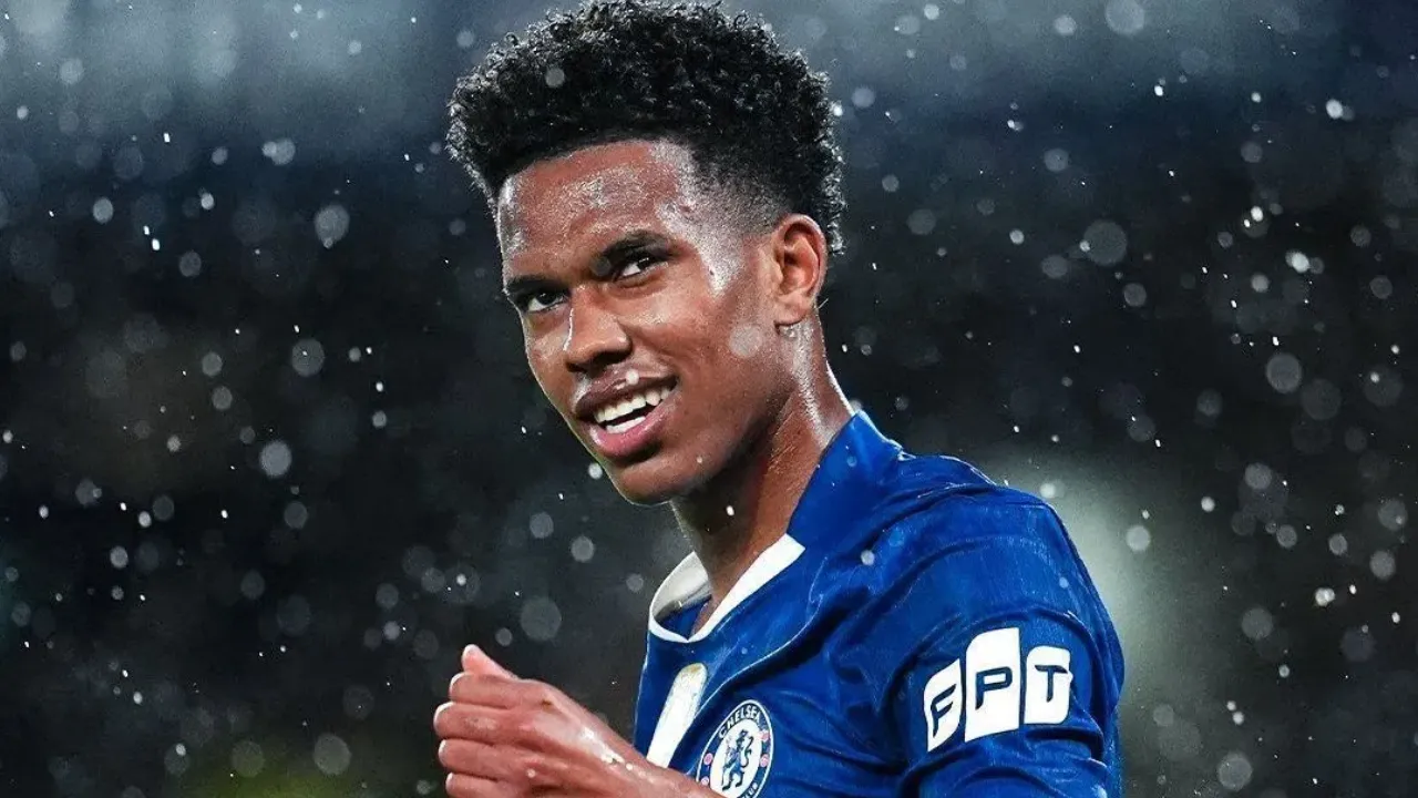 Estêvão durante atuação pelo Chelsea na temporada de 2026
