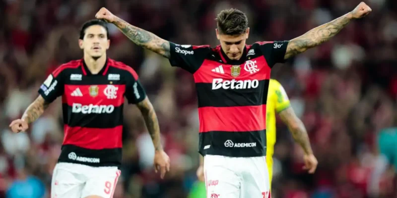 Carrascal comemora pelo Flamengo durante vitória sobre o Mirassol no Campeonato Brasileiro