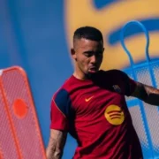 Gabriel Jesus durante atividade de treinamento pelo Barcelona antes de possível estreia contra o Valencia