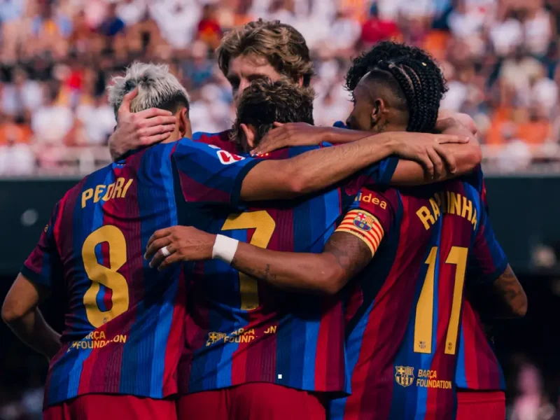 Gabriel Jesus em sua estreia pelo Barcelona na goleada sobre o Valencia pelo Campeonato Espanhol