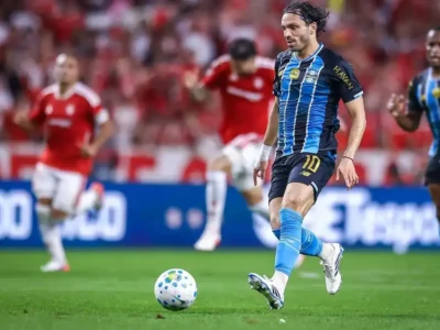 Jogadores do Grêmio durante vitória por 3 a 1 sobre o Internacional no Gre-Nal pela Copa do Brasil