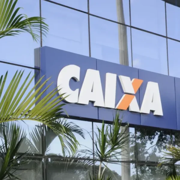 Fachada da Caixa Econômica Federal durante greve nacional dos empregados