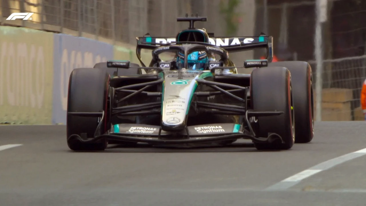 George Russell durante classificação para o GP do Azerbaijão de Fórmula 1 em Baku