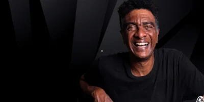 Hélio de La Peña em foto de divulgação do espetáculo Preto de Neve, apresentado em São Gonçalo