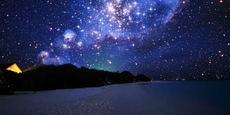 Céu estrelado sobre paisagem noturna no horóscopo de 6 de setembro de 2026