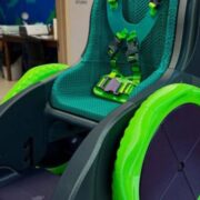 Cadeira de mobilidade infantil produzida com impressão 3D