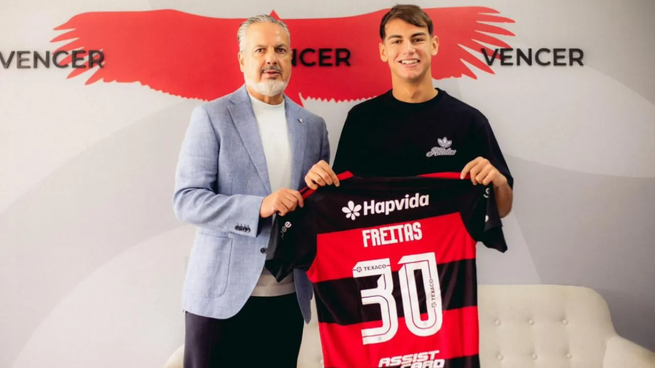 Joaquín Freitas, atacante argentino anunciado como reforço do Flamengo