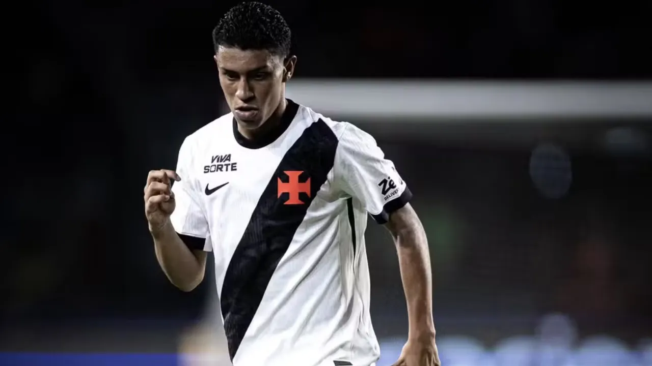 Johan Rojas durante partida pelo Vasco na temporada de 2026