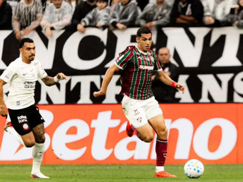 Kevin Serna comemora gol pelo Fluminense na temporada de 2026