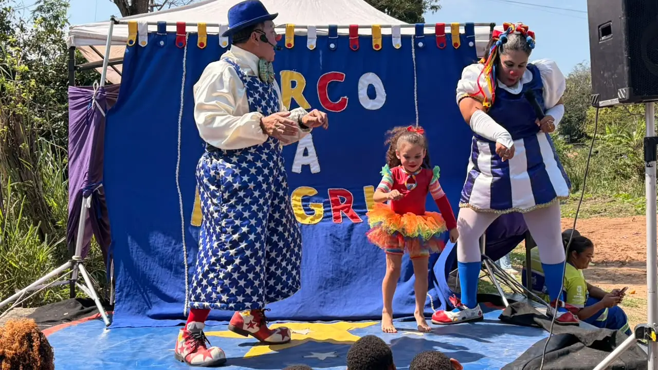 Crianças participam de atividades da Caravana de Arte e Lazer em São Gonçalo Crianças participam de atividades da Caravana de Arte e Lazer em São Gonçalo