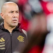 Leonardo Jardim durante partida do Flamengo pela Libertadores no Maracanã