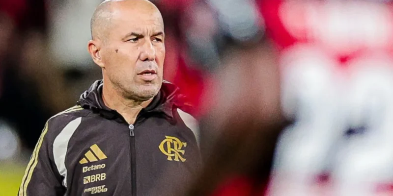 Leonardo Jardim durante partida do Flamengo pela Libertadores no Maracanã