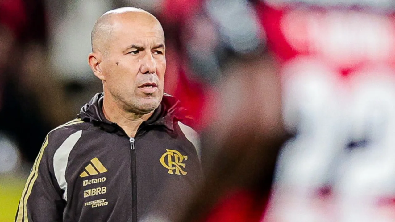 Leonardo Jardim durante partida do Flamengo pela Libertadores no Maracanã Leonardo Jardim durante partida do Flamengo pela Libertadores no Maracanã