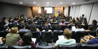 Candidato acessa plataforma digital para acompanhar etapas do Concurso Nacional Unificado
