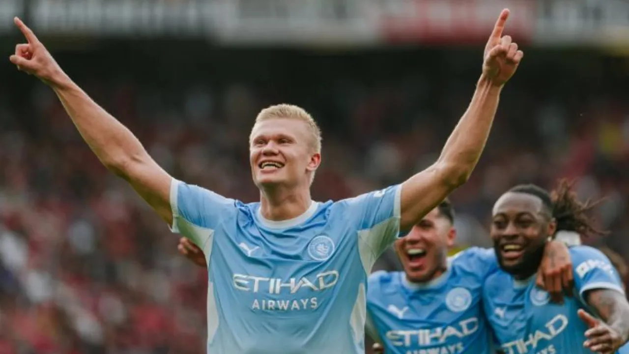 Haaland comemora gol do Manchester City contra o Manchester United em Old Trafford