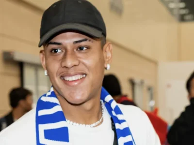 Matheus Martins durante passagem pela Rússia após negociação com o Dínamo de Moscou