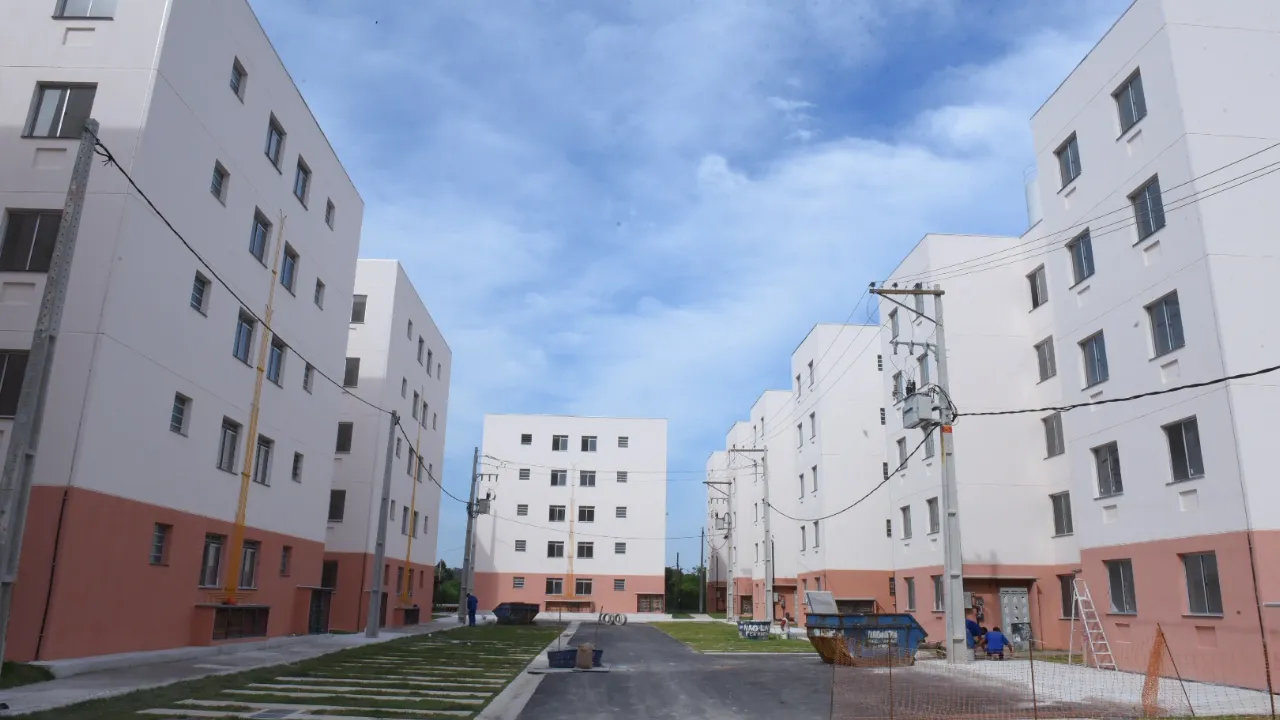 Conjunto habitacional Viver Melhor no Baldeador, em Niterói, com apartamentos do Minha Casa, Minha Vida
