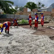Obras de construção de uma das novas pontes no distrito de Inoã, em Maricá