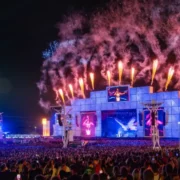 Público acompanha show no Palco Mundo durante o Rock in Rio, na Cidade do Rock, no Rio de Janeiro