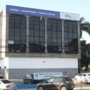 Fachada do Centro Cultural Joaquim Lavoura, em São Gonçalo, onde será realizada palestra do Setembro Amarelo para servidores municipais