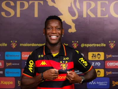 Patrick de Paula durante apresentação como reforço do Sport