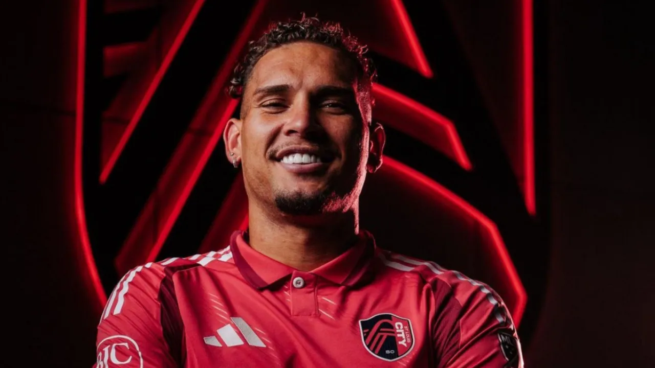 Rafael Navarro, atacante brasileiro contratado pelo St. Louis City após passagem pelo Colorado Rapids