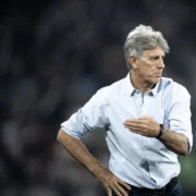 Renato Gaúcho durante passagem como treinador do Grêmio