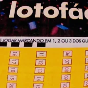 Concurso 3778 da Lotofácil, com resultado dos números sorteados neste quarta-feira, 02/09, bem como prêmios de todas as faixas de acerto. Soma do total de apostas realizadas, e análises econômicas, financeiras e lotéricas tanto sobre as ganhadoras quanto perdedoras, com base na arrecadação
