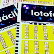 Concurso 3783 da Lotofácil, com resultado dos números sorteados neste sexta-feira, 18/06, bem como prêmios de todas as faixas de acerto. Soma do total de apostas realizadas, e análises econômicas, financeiras e lotéricas tanto sobre as ganhadoras quanto perdedoras, com base na arrecadação.