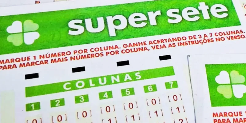 Concurso 895 da Super Sete, com resultado dos números sorteados nesta sexta-feira, 04/09, bem como prêmios de todas as faixas de acerto, total de apostas realizadas, ganhadoras e perdedoras, com detalhes especiais. Além disso, análise econômica, financeira e lotérica da extração, arrecadação e pagamento de prêmios, bem como a destinação pública do dinheiro do saldo residual.