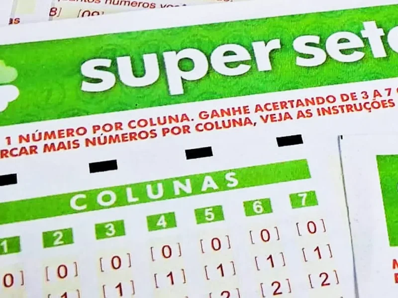 Concurso 895 da Super Sete, com resultado dos números sorteados nesta sexta-feira, 04/09, bem como prêmios de todas as faixas de acerto, total de apostas realizadas, ganhadoras e perdedoras, com detalhes especiais. Além disso, análise econômica, financeira e lotérica da extração, arrecadação e pagamento de prêmios, bem como a destinação pública do dinheiro do saldo residual.