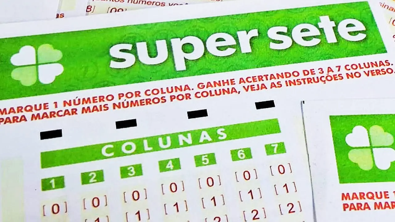Concurso 895 da Super Sete, com resultado dos números sorteados nesta sexta-feira, 04/09, bem como prêmios de todas as faixas de acerto, total de apostas realizadas, ganhadoras e perdedoras, com detalhes especiais. Além disso, análise econômica, financeira e lotérica da extração, arrecadação e pagamento de prêmios, bem como a destinação pública do dinheiro do saldo residual.
