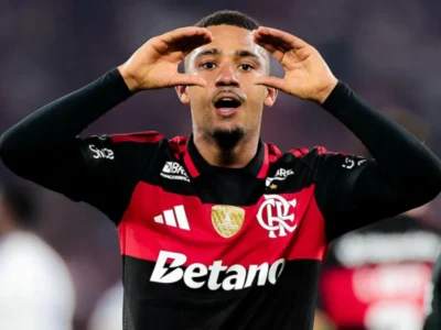 Samuel Lino em atuação pelo Flamengo antes de nova convocação para a Seleção Brasileira