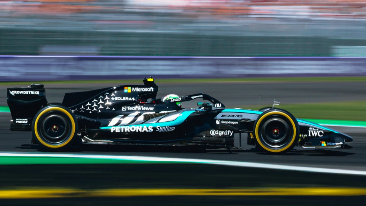George Russell durante o segundo treino livre do GP da Itália de Fórmula 1 em Monza