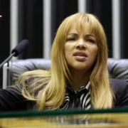 Flordelis durante discurso no plenário da Câmara dos Deputados