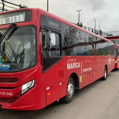 Ônibus da EPT utilizado no sistema Tarifa Zero de Maricá