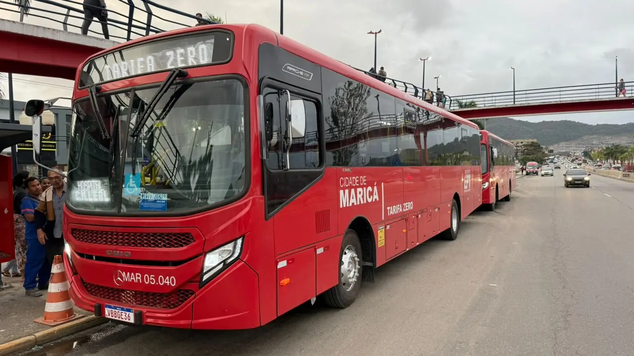 Ônibus da EPT utilizado no sistema Tarifa Zero de Maricá Ônibus da EPT utilizado no sistema Tarifa Zero de Maricá