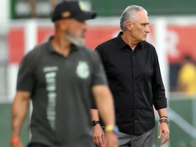 Tite durante treinamento do Botafogo antes do clássico contra o Vasco