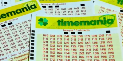 Concurso 2456 da Timemania, com resultado dos números sorteados no domingo, 18/10, bem como prêmios de todas as faixas de acerto, com análises econômicas, financeiras e lotéricas do somatório do total de apostas realizadas, com base na arrecadação da modalidade, dando a necessária transparência à destinação do dinheiro das apostas